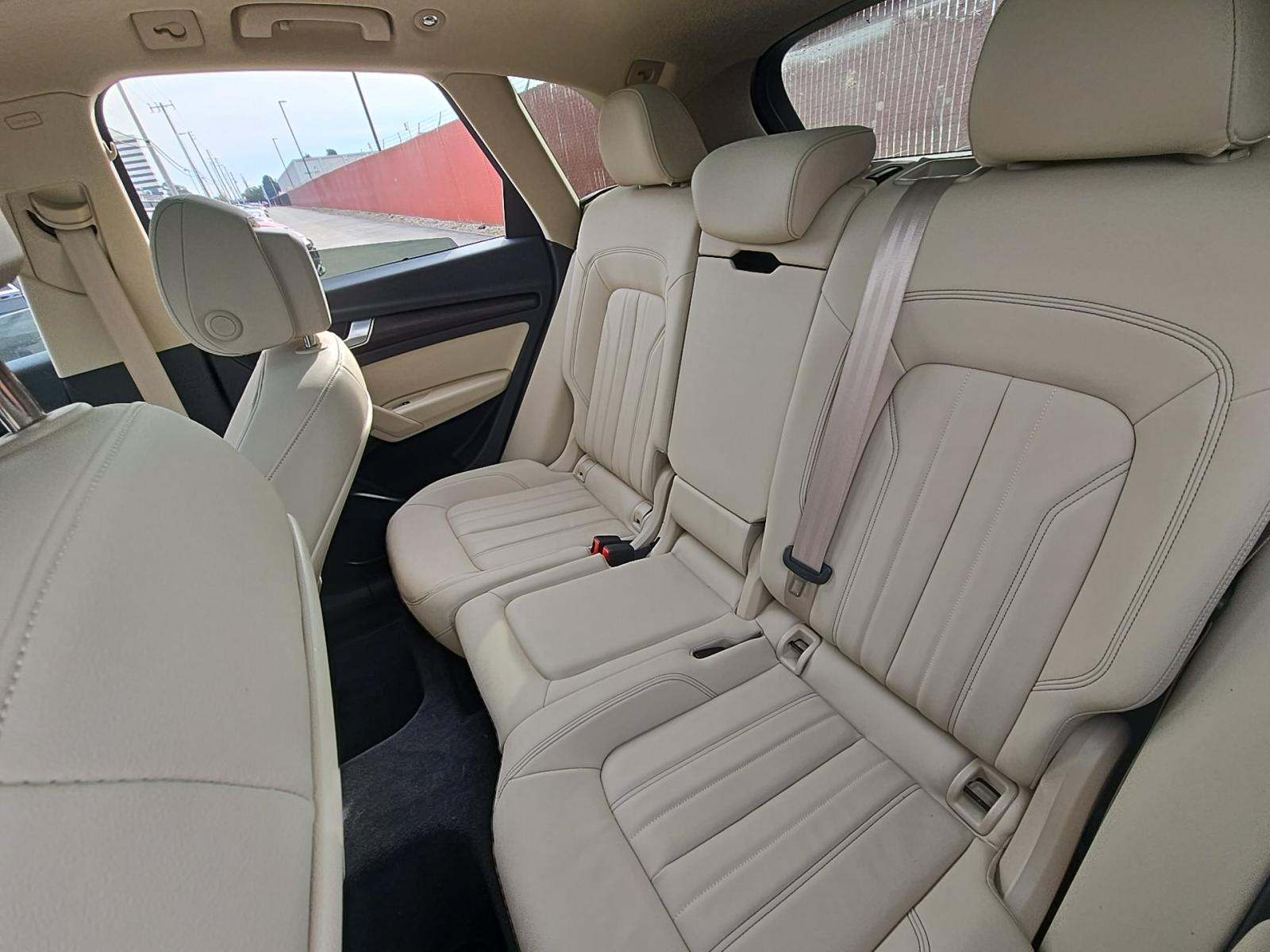 2022 Audi Q5 S line Premium AWD