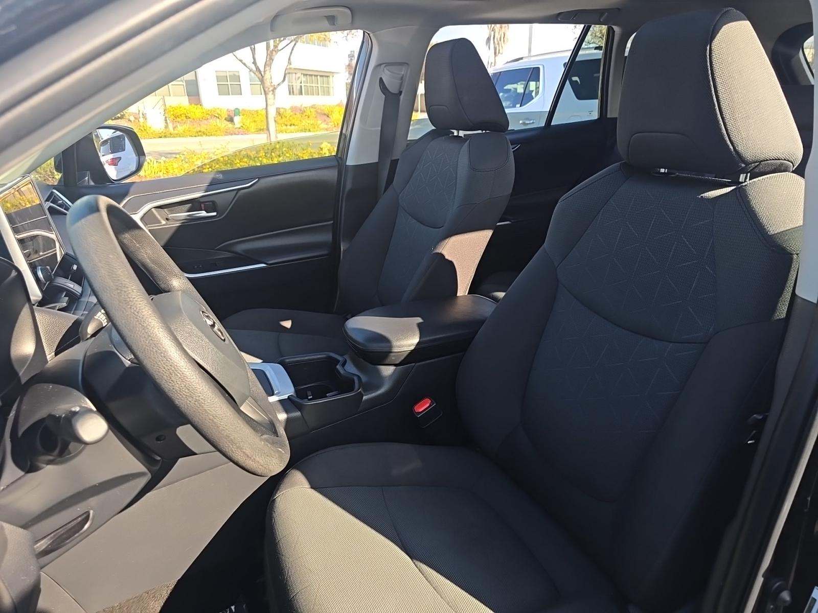 2023 Toyota RAV4 Hybrid XLE AWD