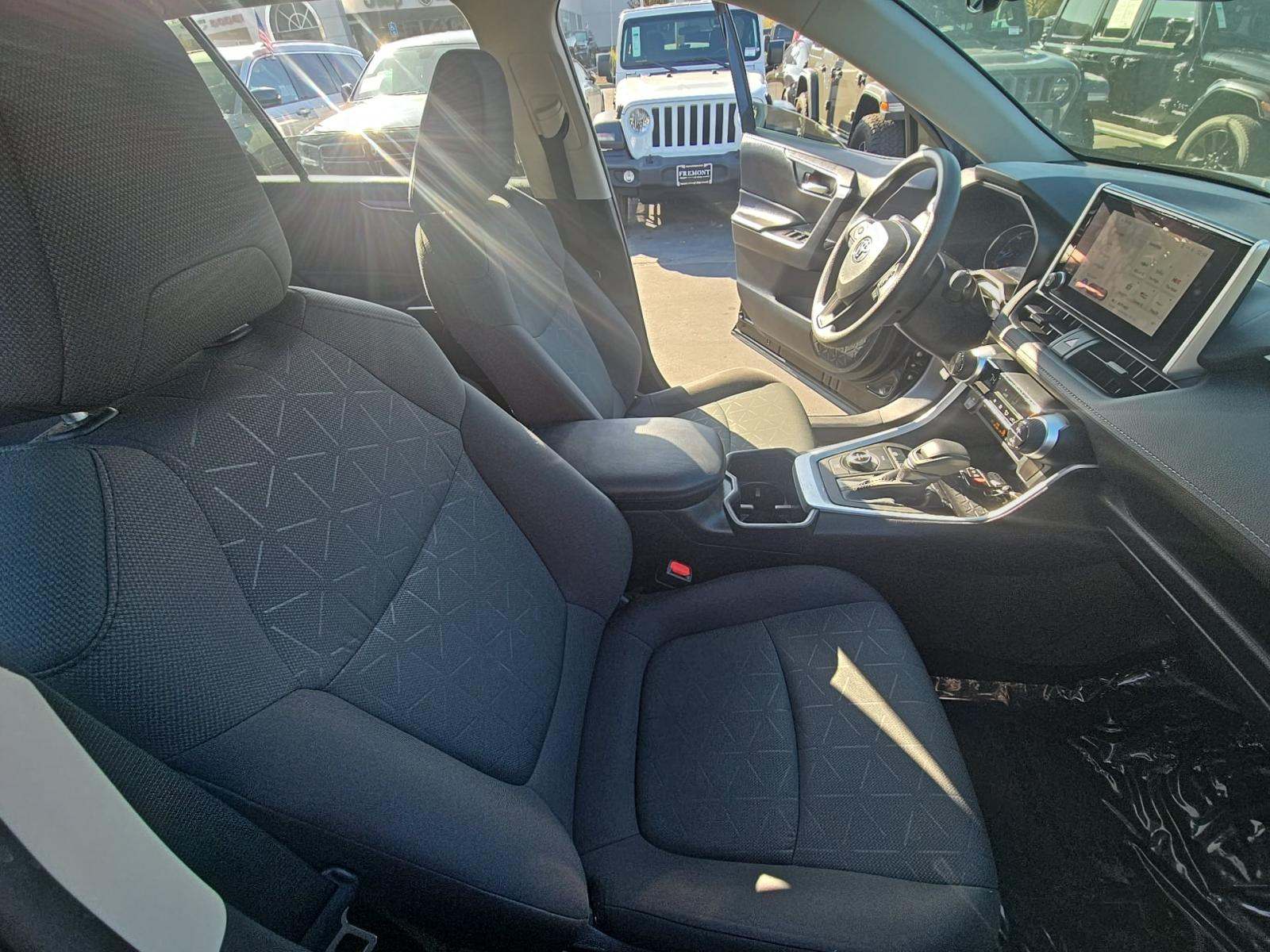 2023 Toyota RAV4 Hybrid XLE AWD