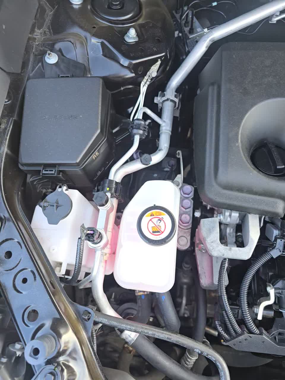 2023 Toyota RAV4 Hybrid XLE AWD