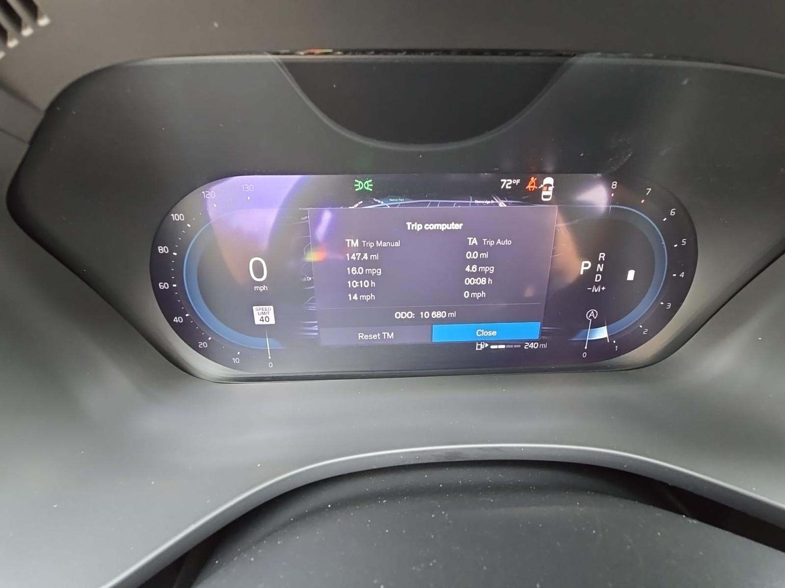 2025 Volvo XC60 B5 Plus AWD