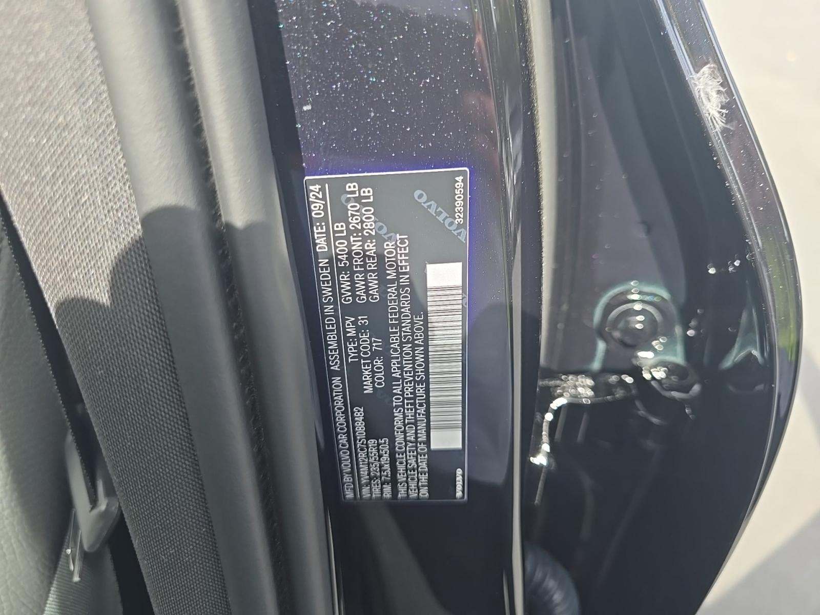 2025 Volvo XC60 B5 Plus AWD