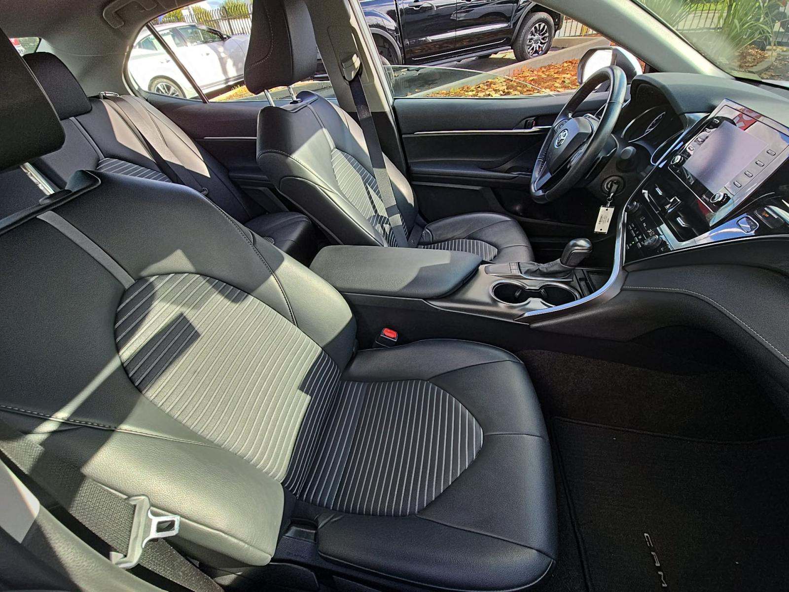 2024 Toyota Camry SE FWD