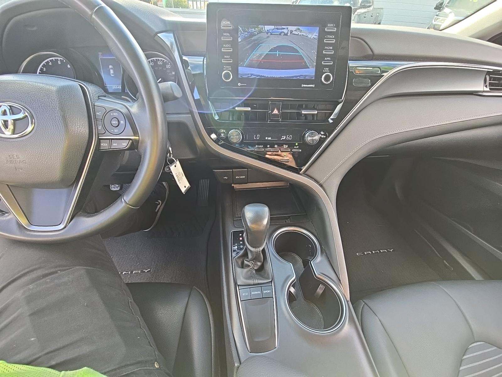 2024 Toyota Camry SE FWD