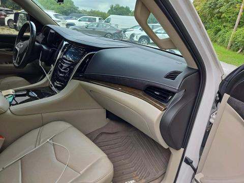 2019 Cadillac Escalade Luxury AWD