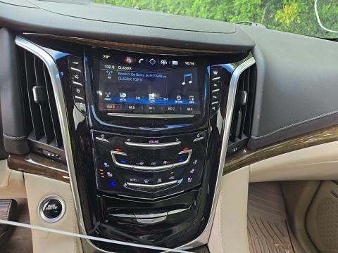 2019 Cadillac Escalade Luxury AWD