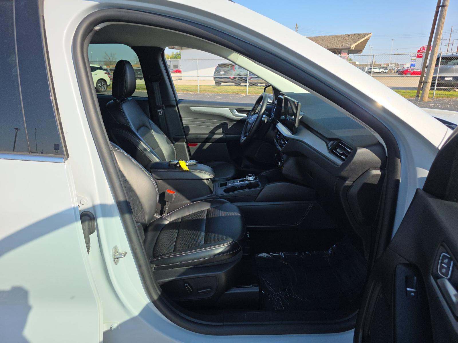 2025 Ford Escape Platinum AWD