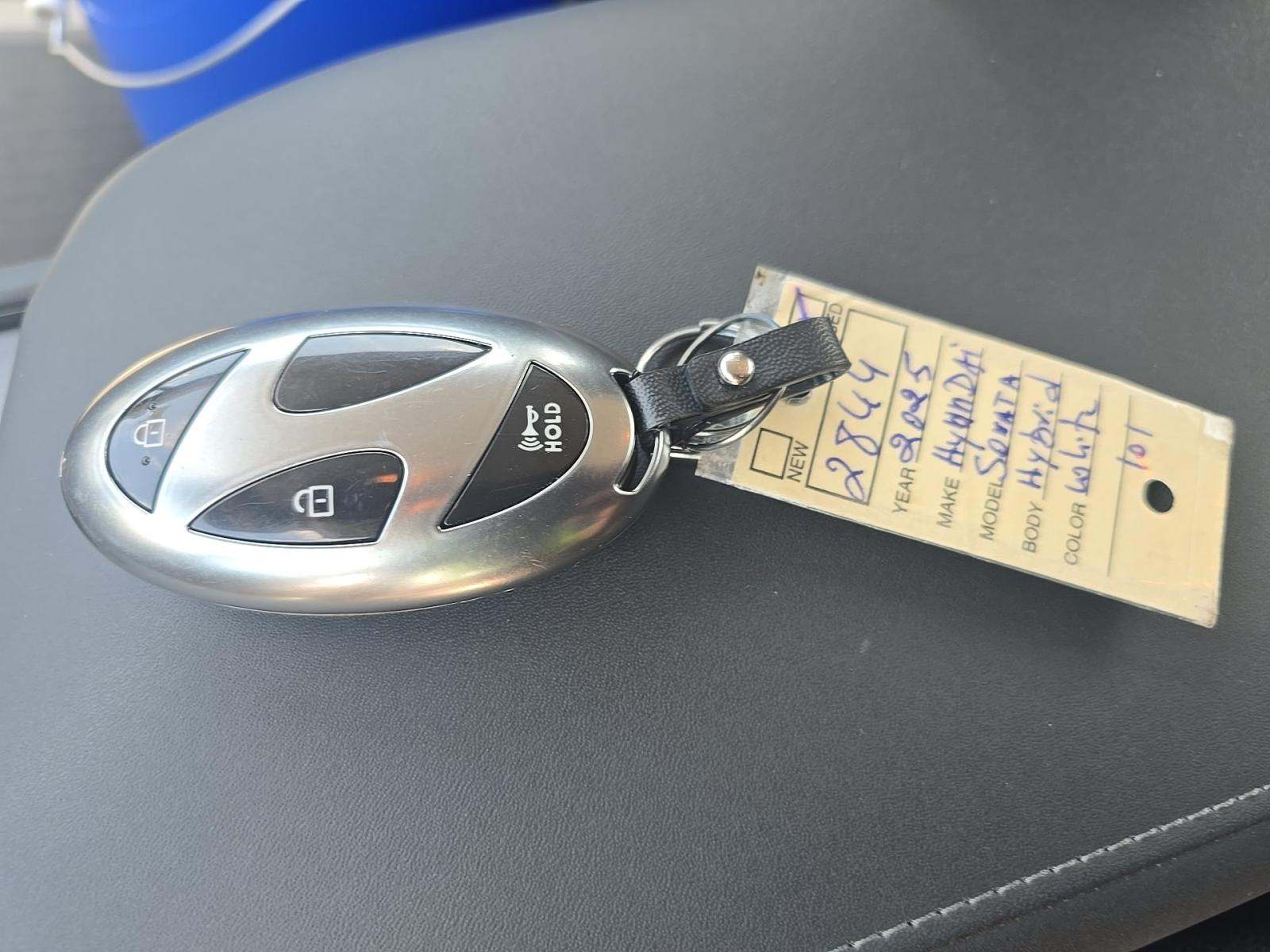 HYUNDAI HYBRID SEL - 8