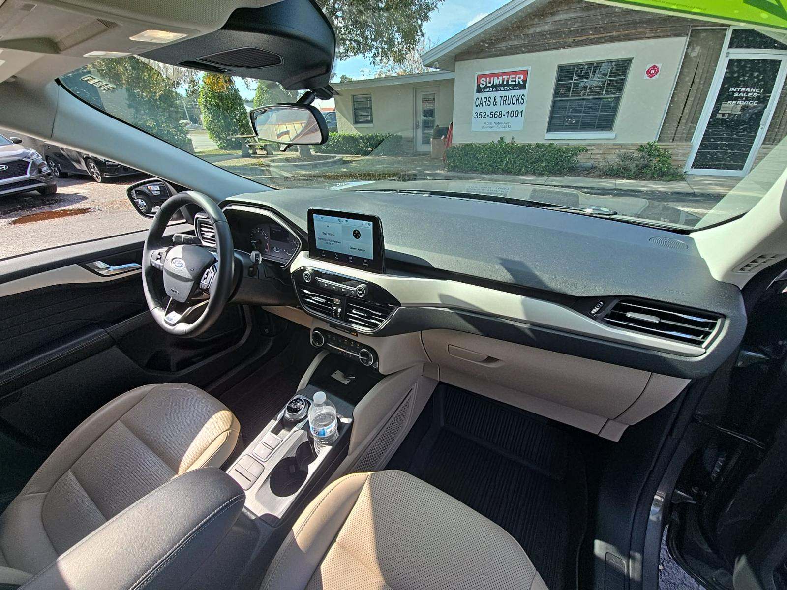 2022 Ford Escape SEL FWD