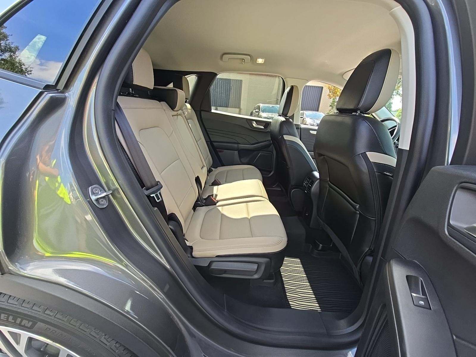 2022 Ford Escape SEL FWD