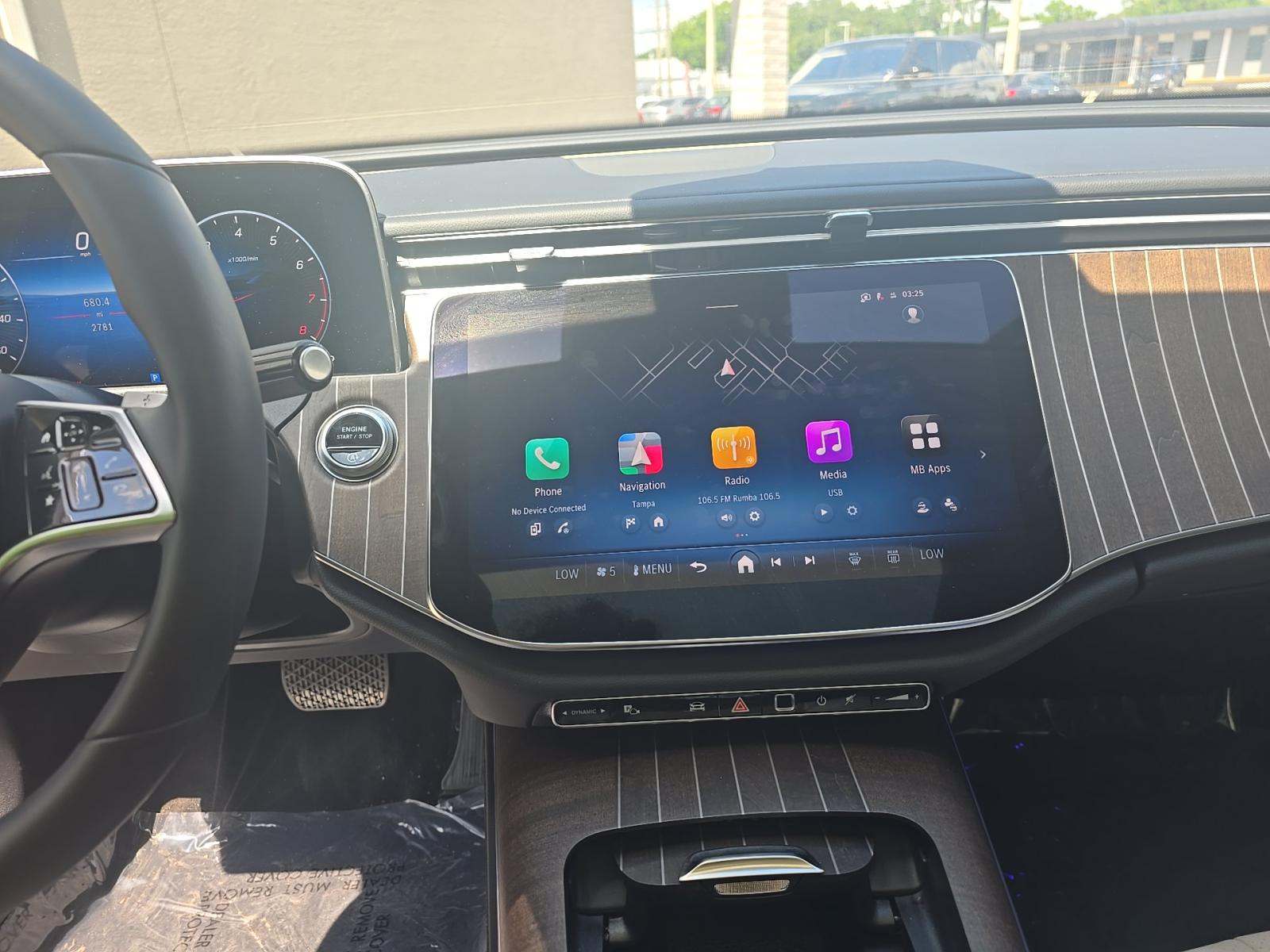 MERCEDES-BENZ E-CLASS - 10