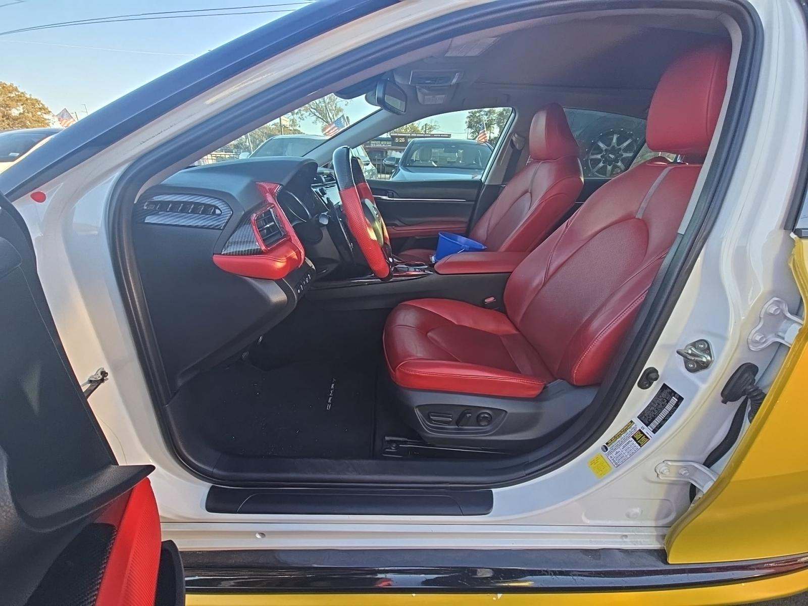 2020 Toyota Camry XSE FWD