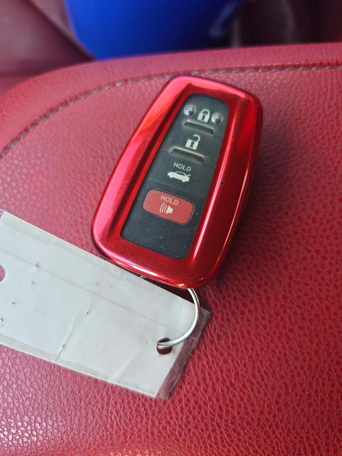 2020 Toyota Camry XSE FWD