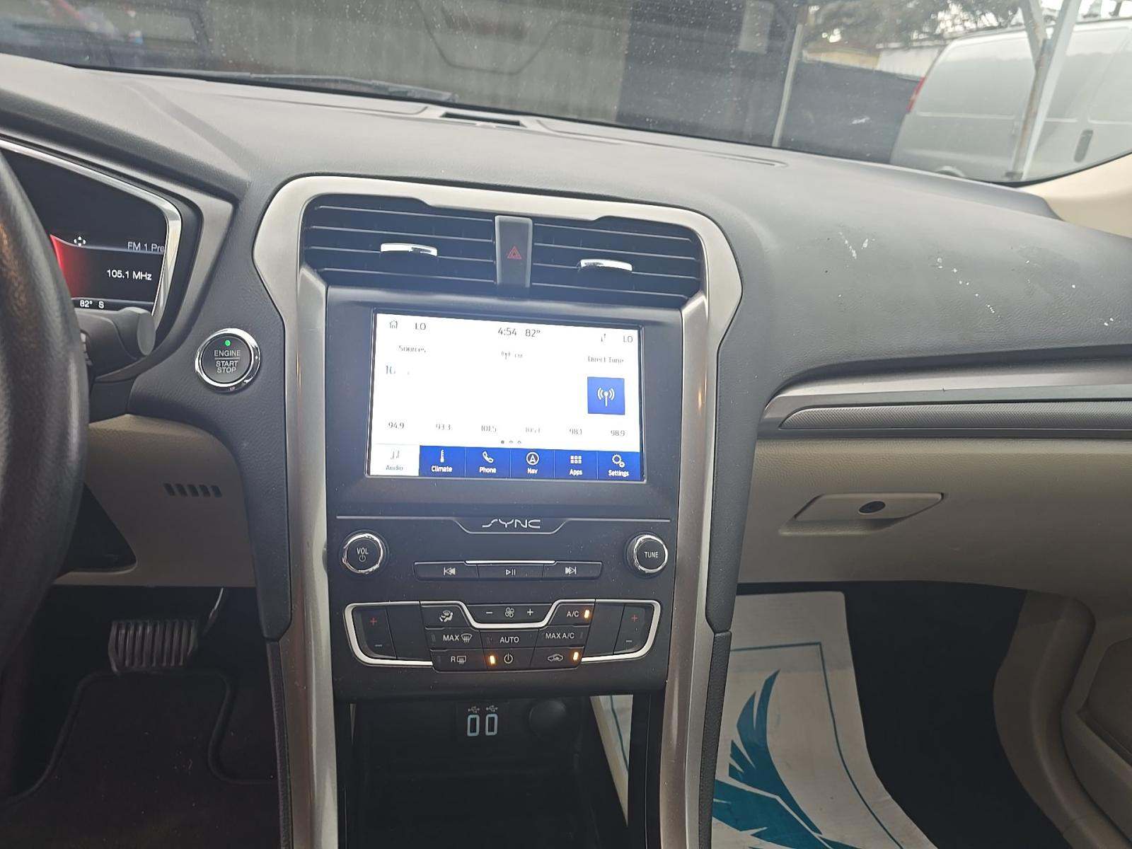FORD FUSION - 10