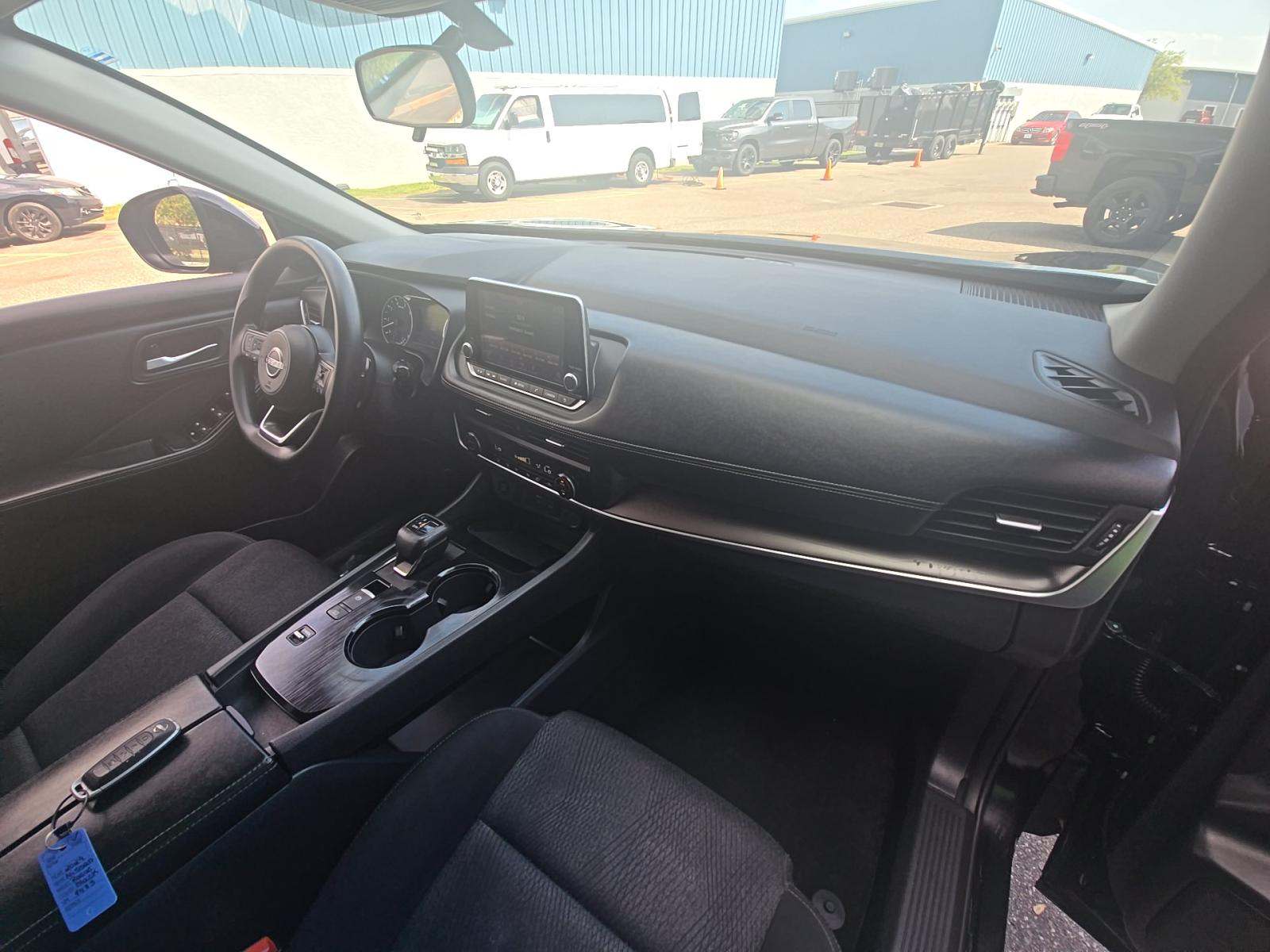 2024 Nissan Rogue SV FWD