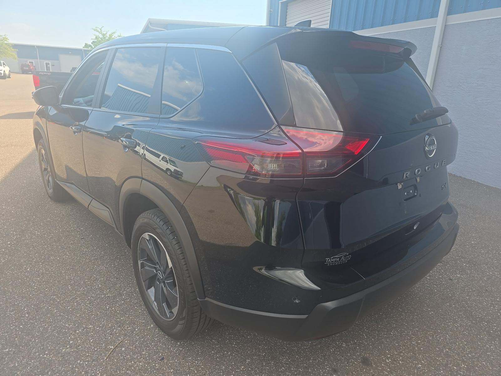 2024 Nissan Rogue SV FWD