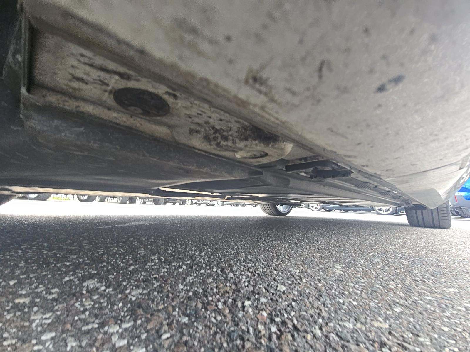 MERCEDES-BENZ E-CLASS - 7