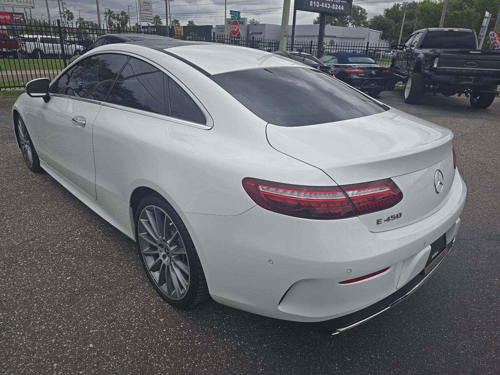 MERCEDES-BENZ E-CLASS - 2