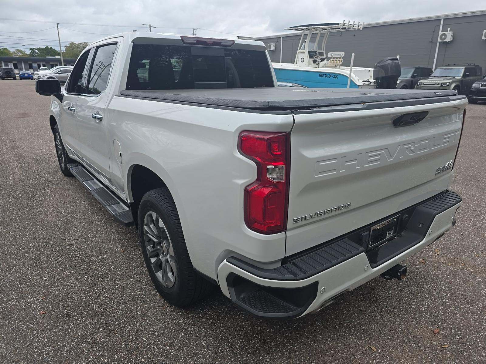 CHEVROLET HIGH COUNTRY - 2