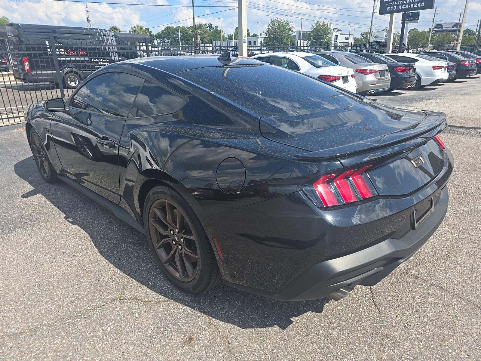 FORD MUSTANG - 2