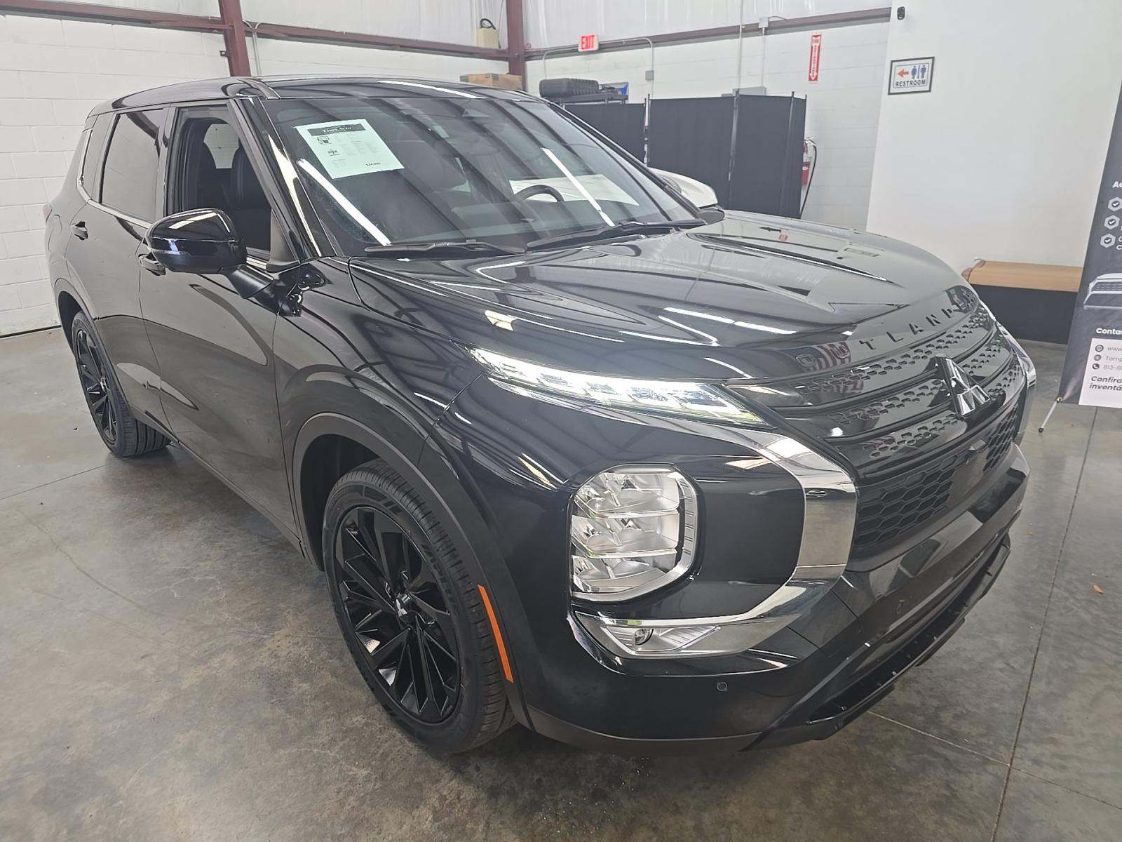 2023 Mitsubishi Outlander SE FWD