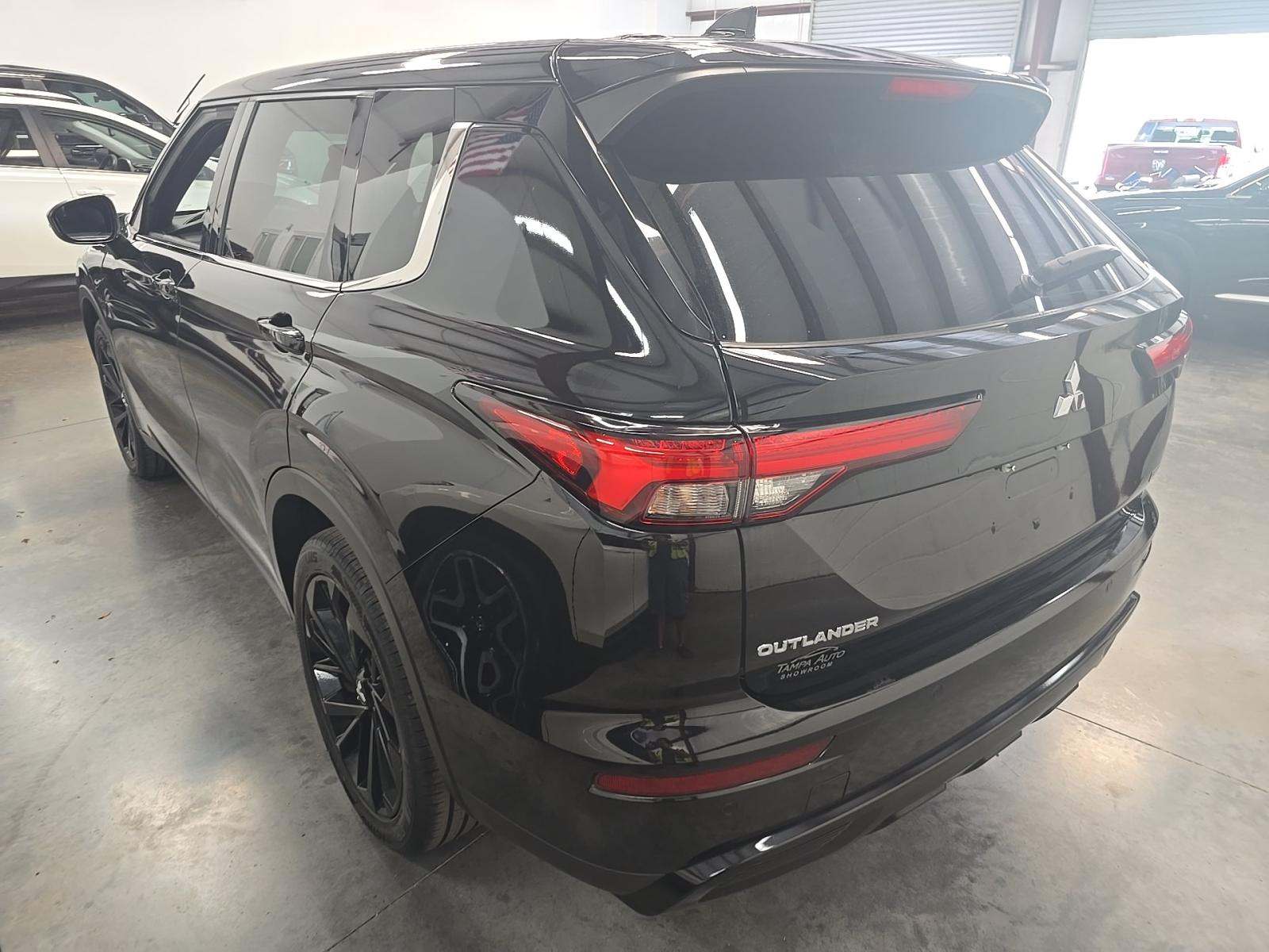 2023 Mitsubishi Outlander SE FWD