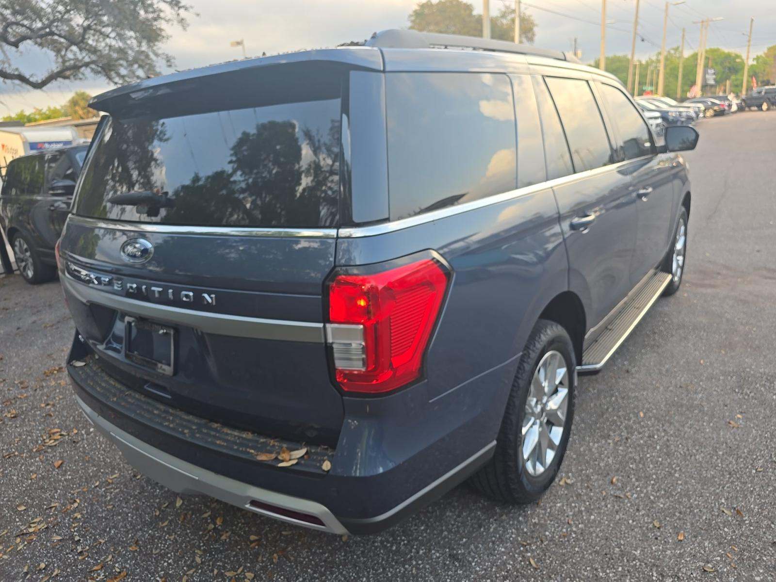 FORD EXPEDITION - 3