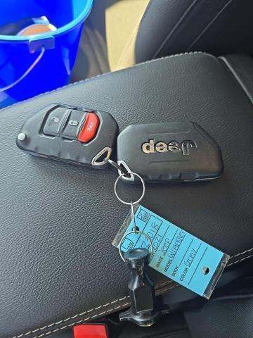 JEEP UNLIMITED SAHARA - 8