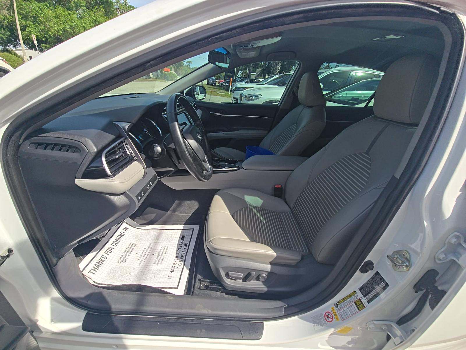 TOYOTA CAMRY - 6