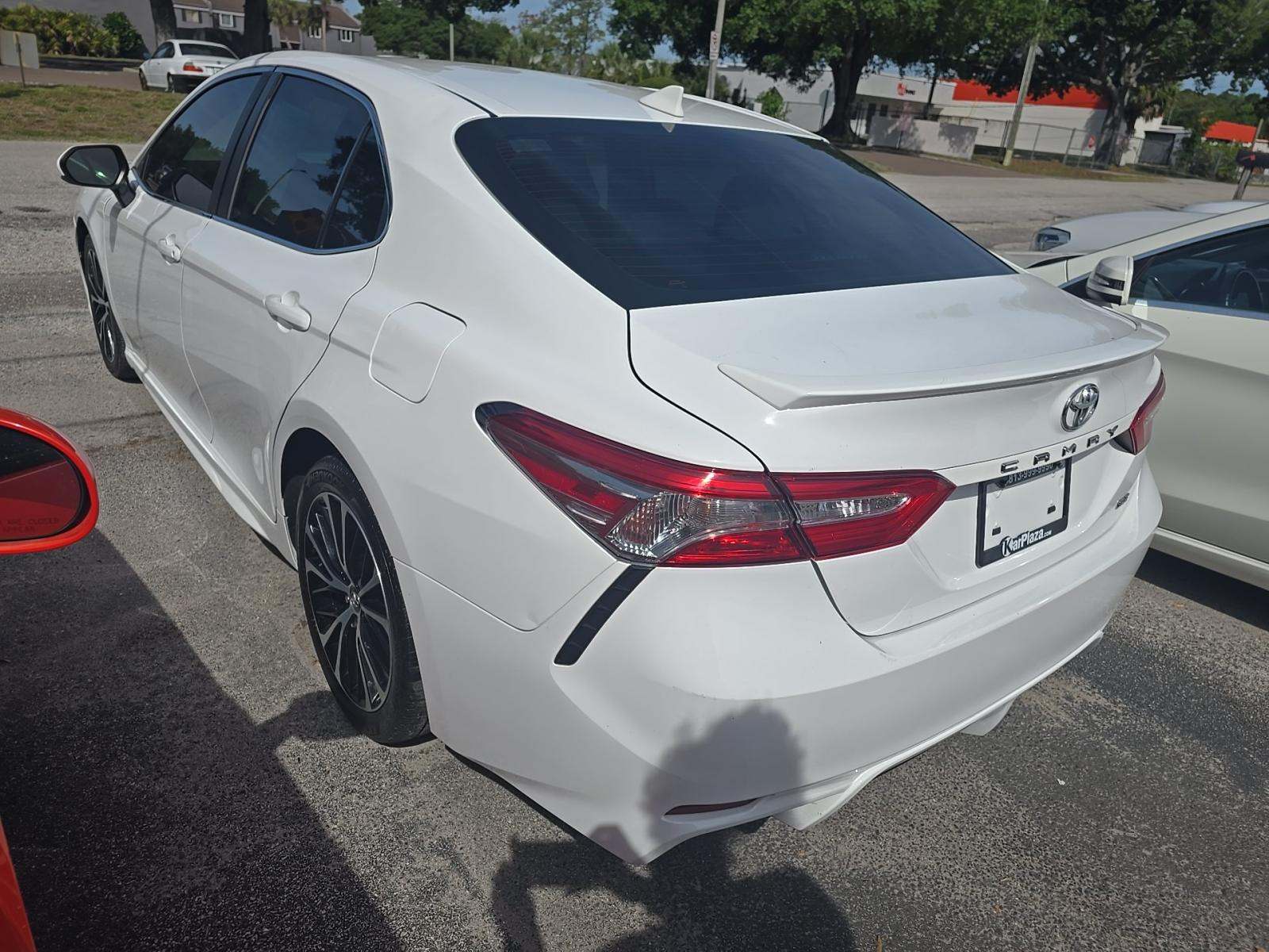 TOYOTA CAMRY - 2