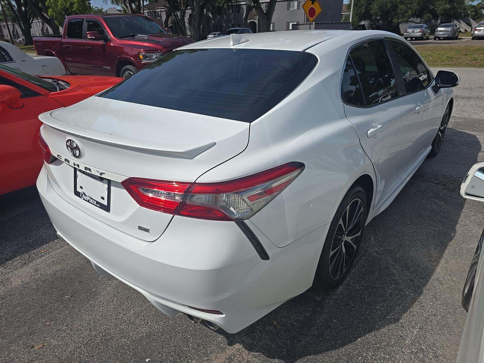 TOYOTA CAMRY - 3