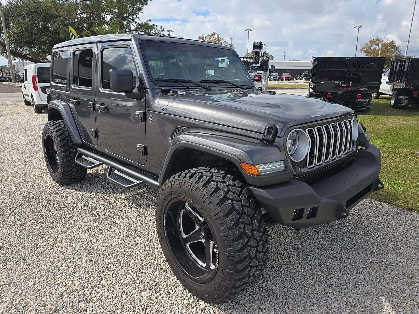 2025 Jeep Wrangler Sahara AWD