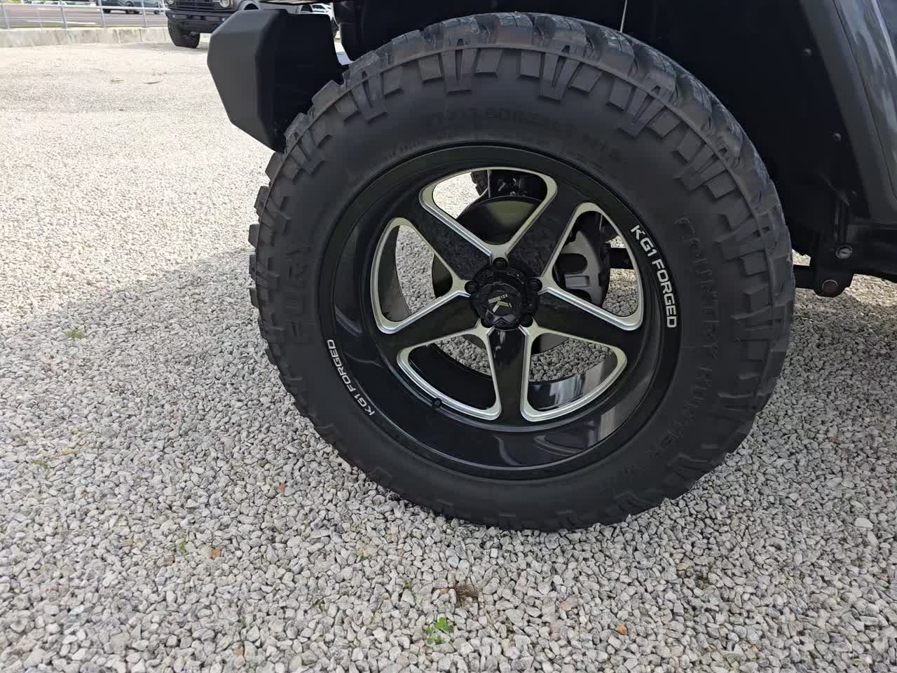 2025 Jeep Wrangler Sahara AWD