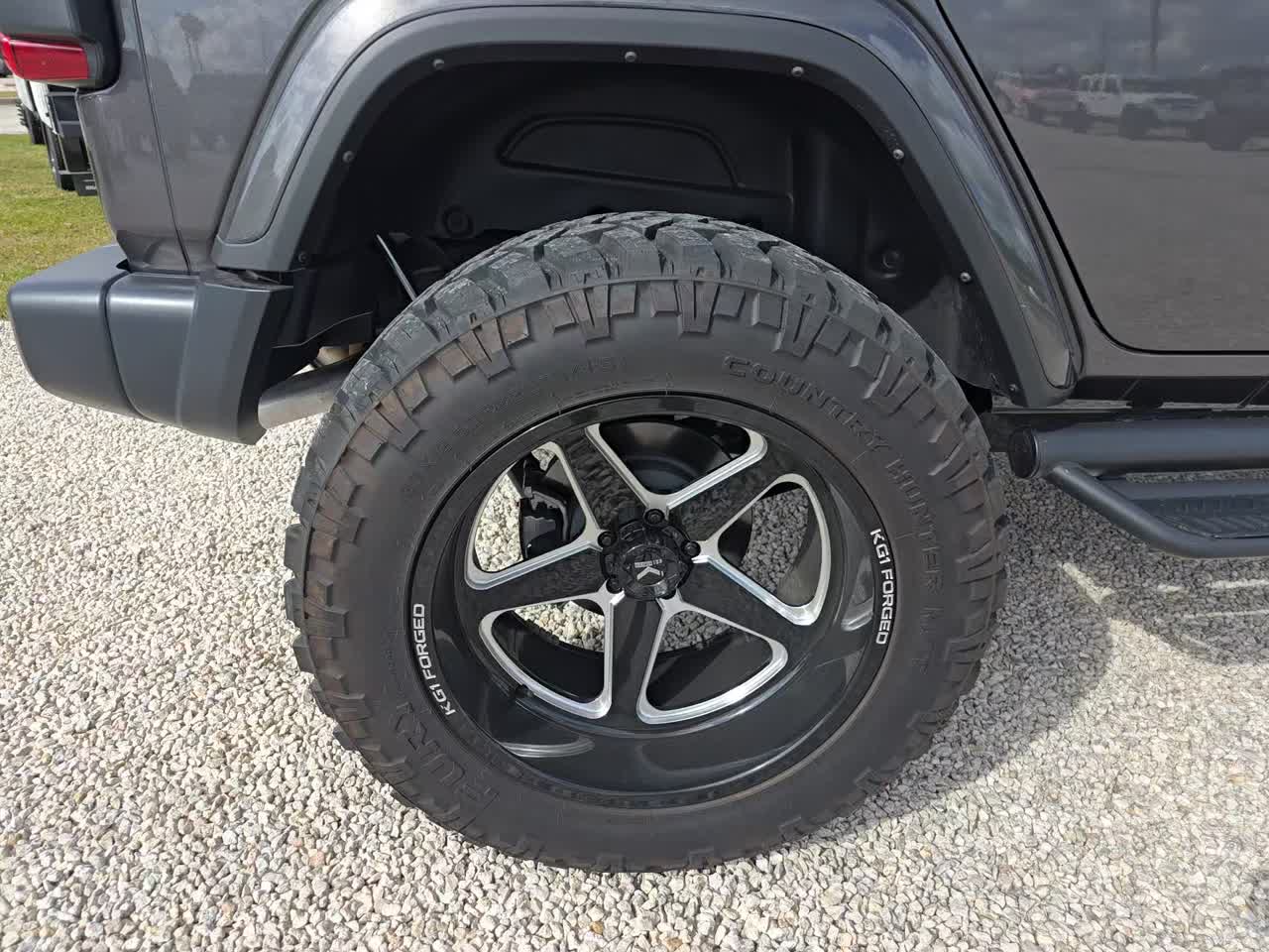 2025 Jeep Wrangler Sahara AWD