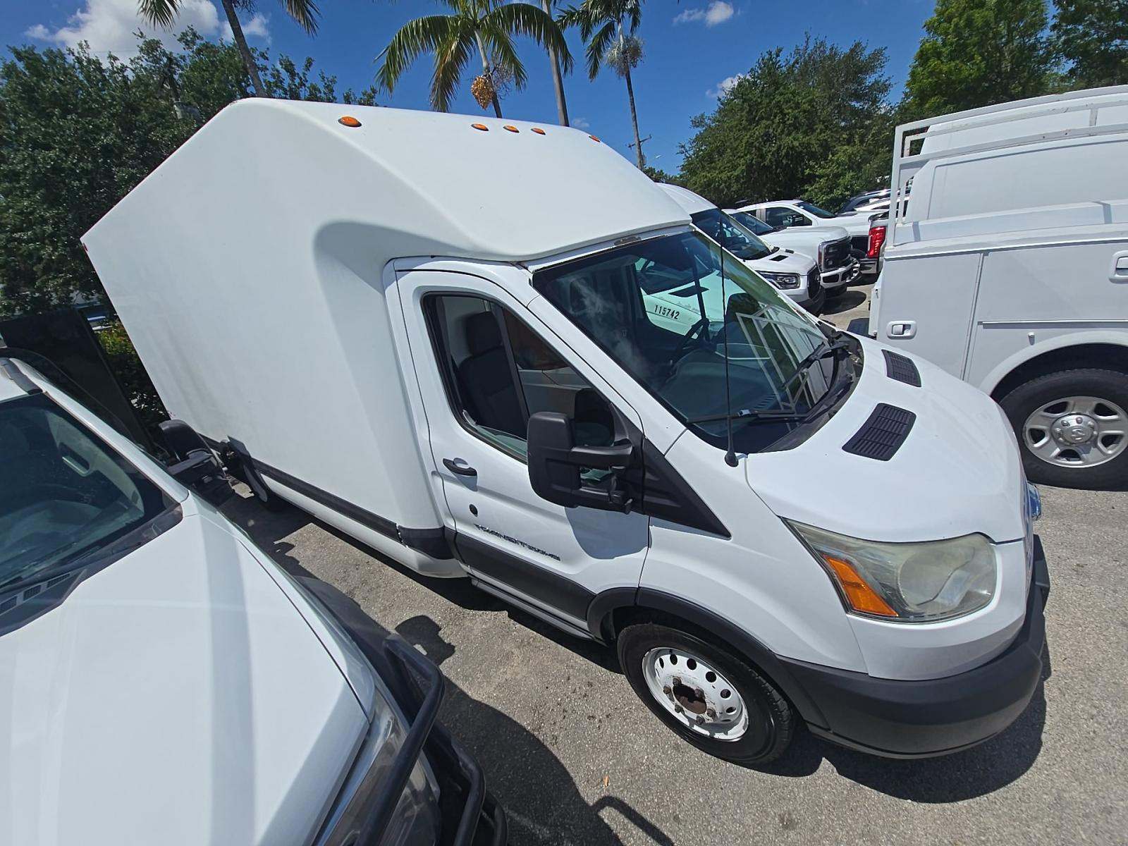 FORD TRANSIT 350 - 4
