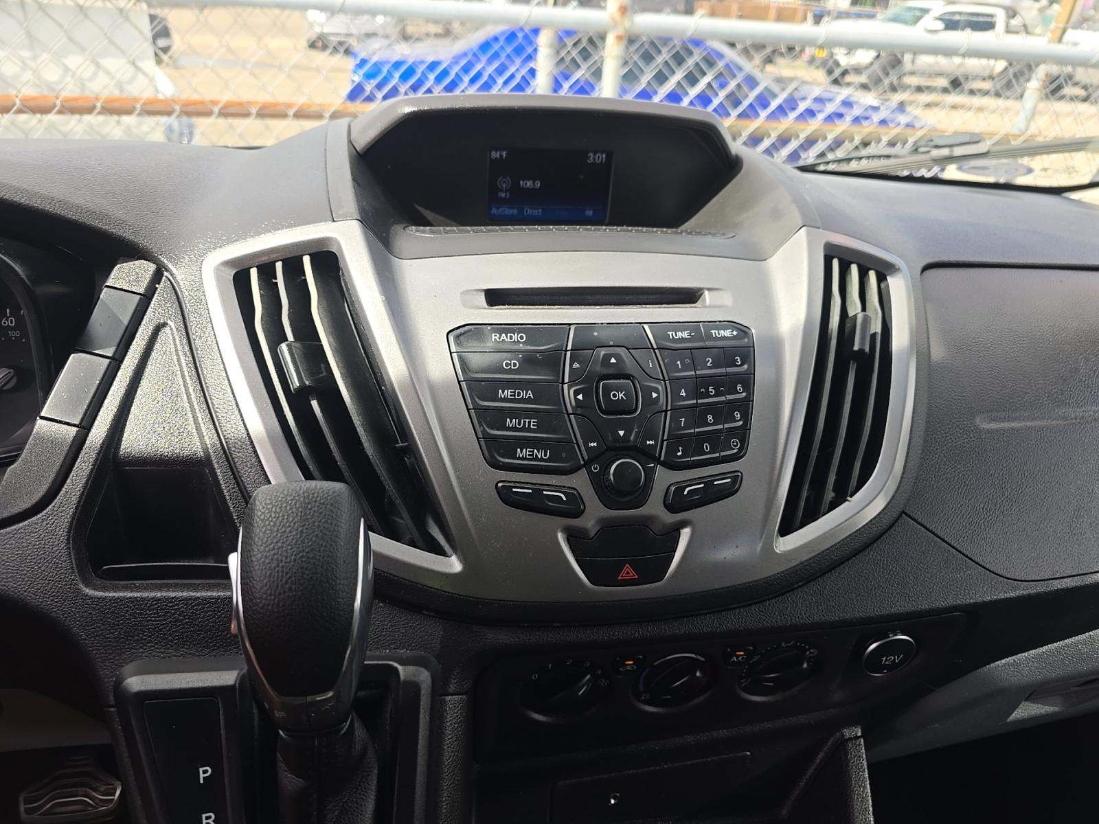 FORD TRANSIT 350 - 10
