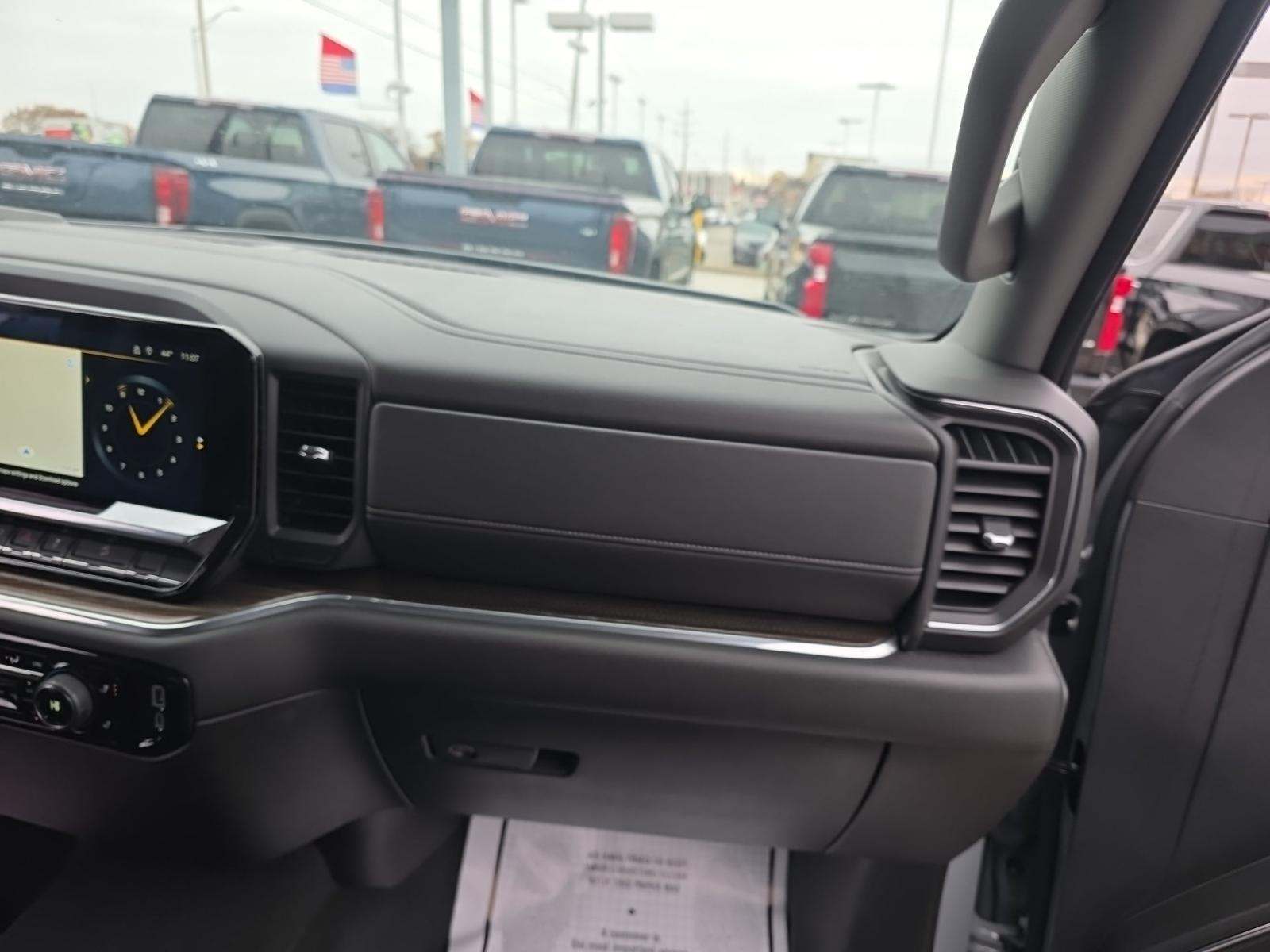 2024 Chevrolet Silverado 1500 RST AWD