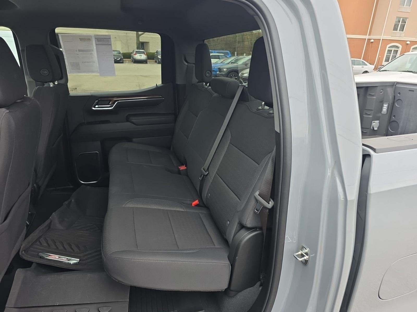 2024 Chevrolet Silverado 1500 RST AWD