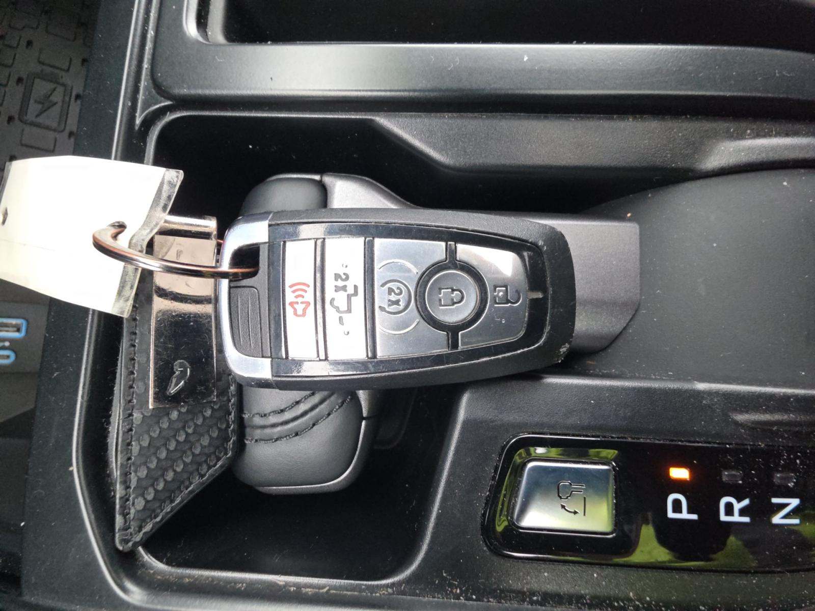 FORD F-150 - 4