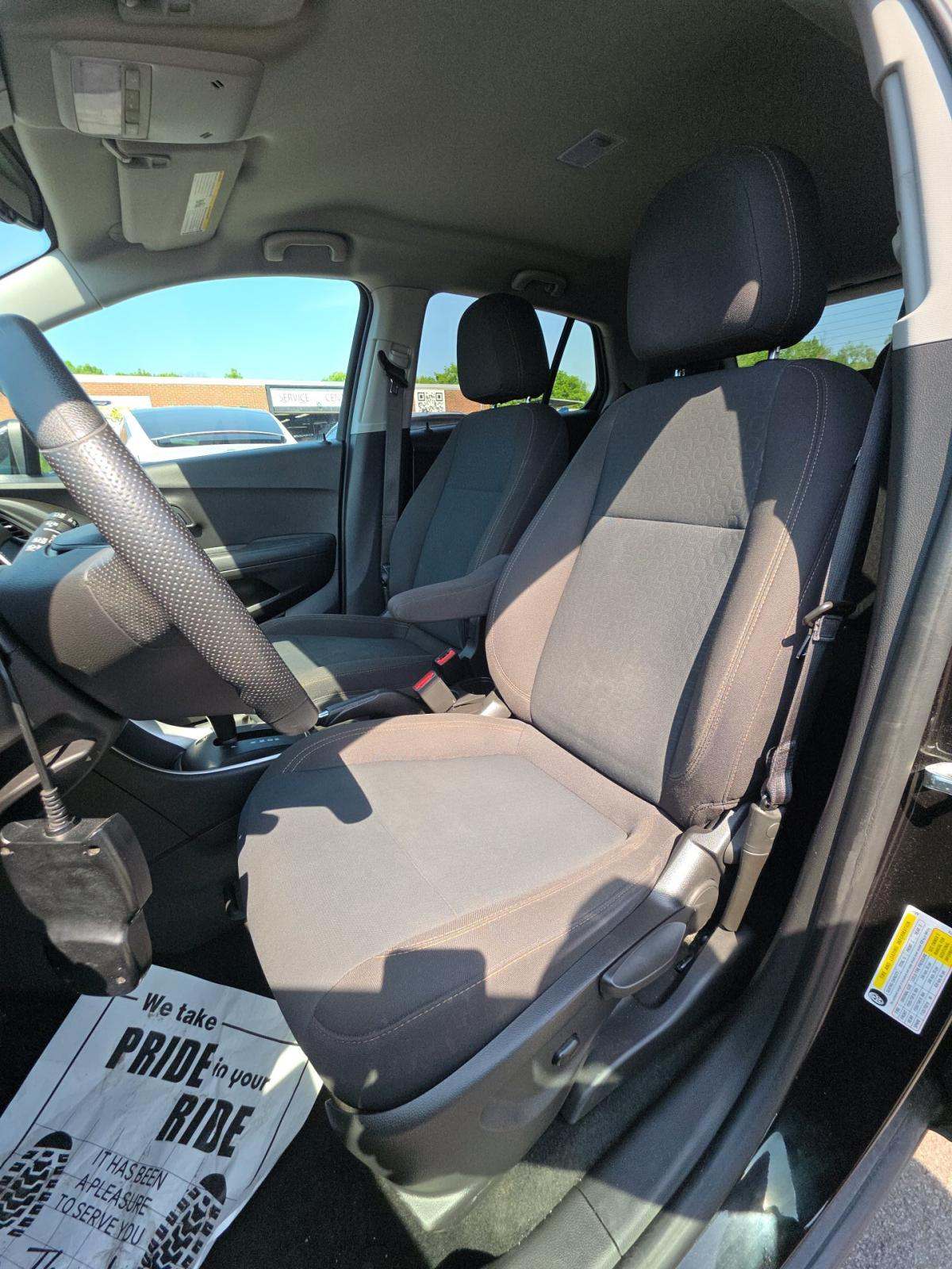 CHEVROLET TRAX - 2
