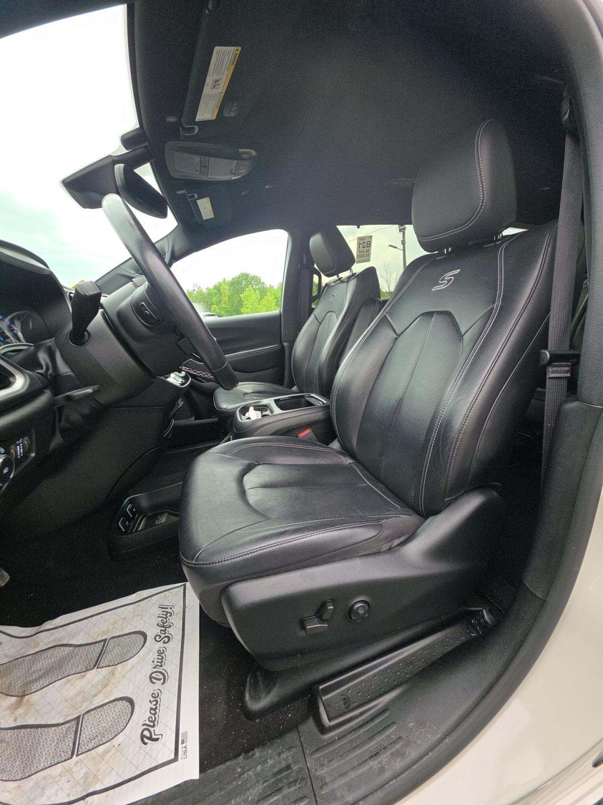 2021 Chrysler Pacifica Touring L AWD