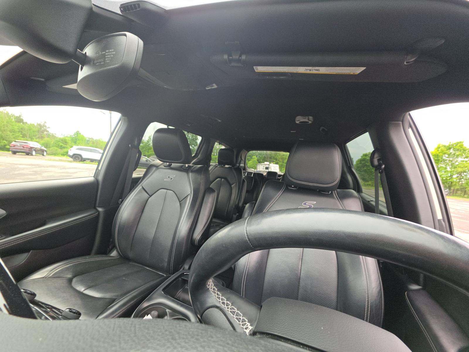2021 Chrysler Pacifica Touring L AWD