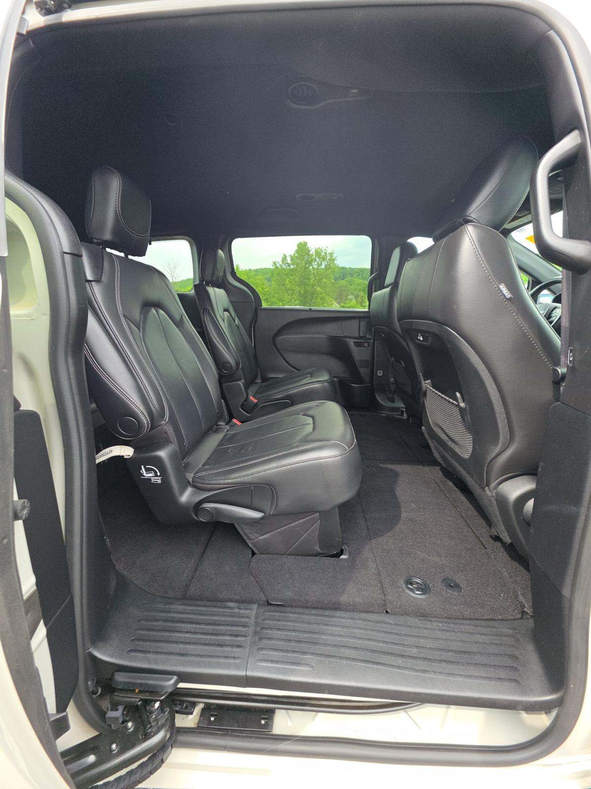 2021 Chrysler Pacifica Touring L AWD