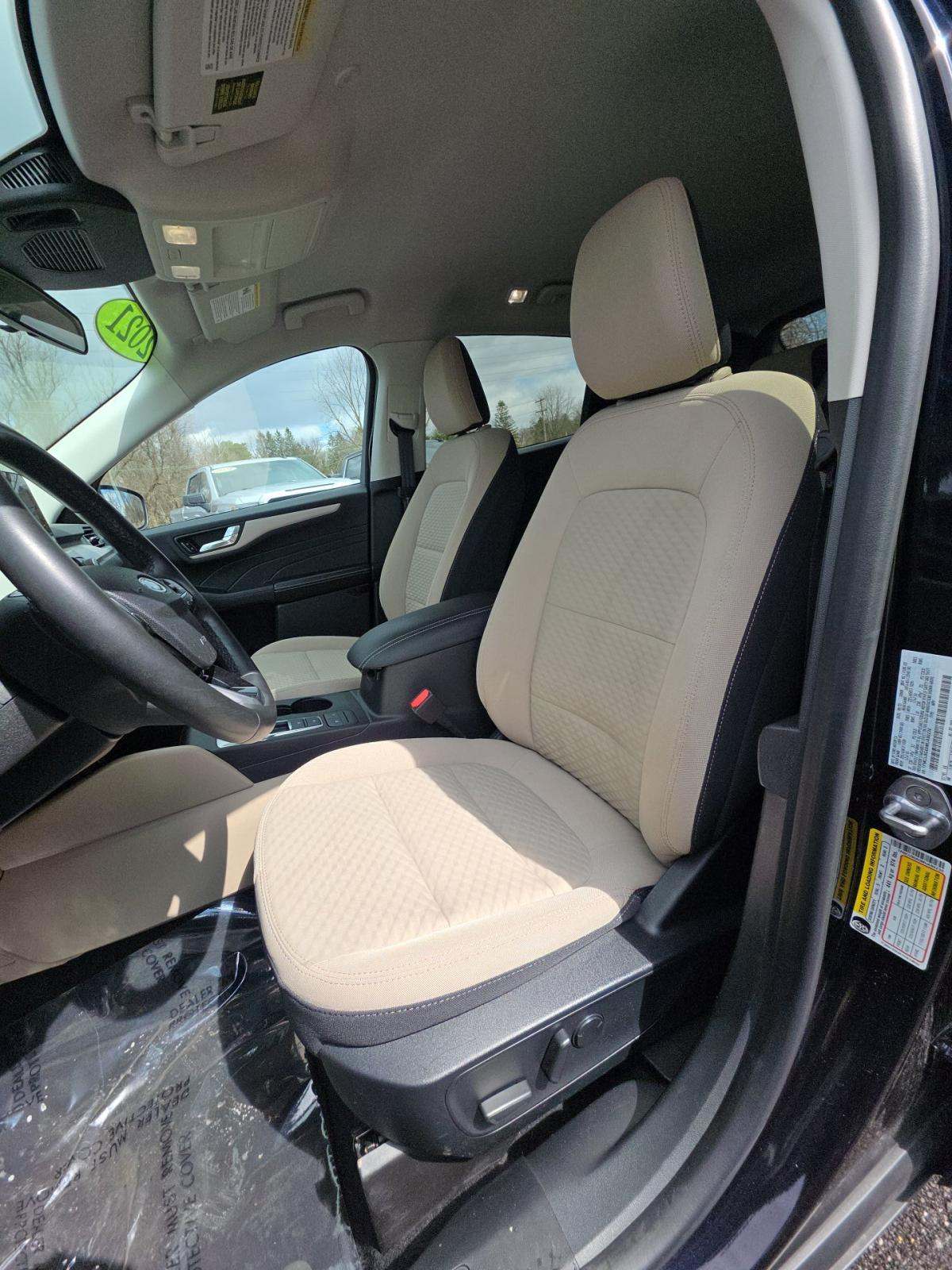FORD ESCAPE - 2
