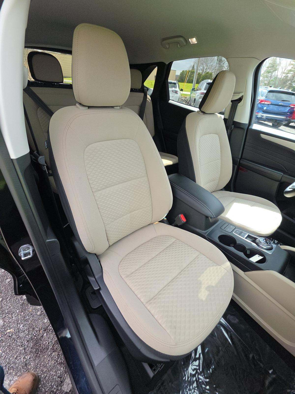 2021 Ford Escape SE AWD