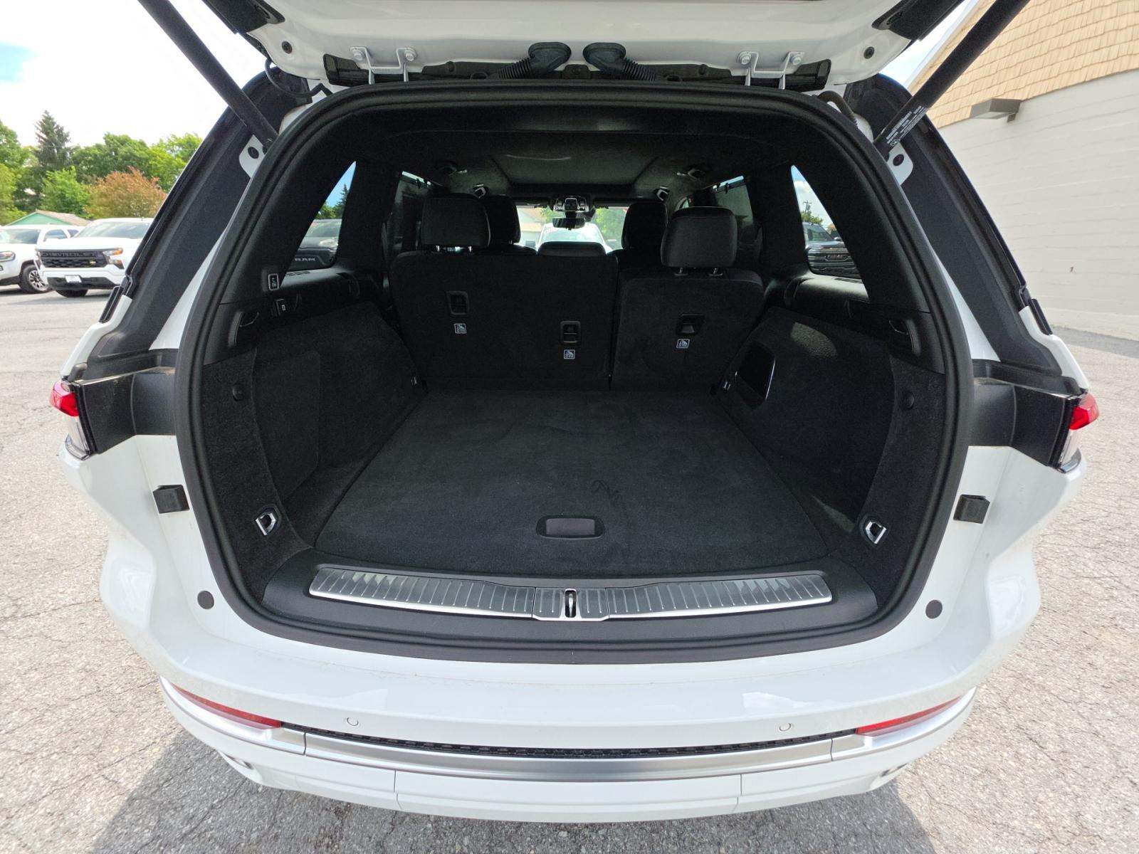2022 Jeep Grand Cherokee 4xe Summit Reserve AWD