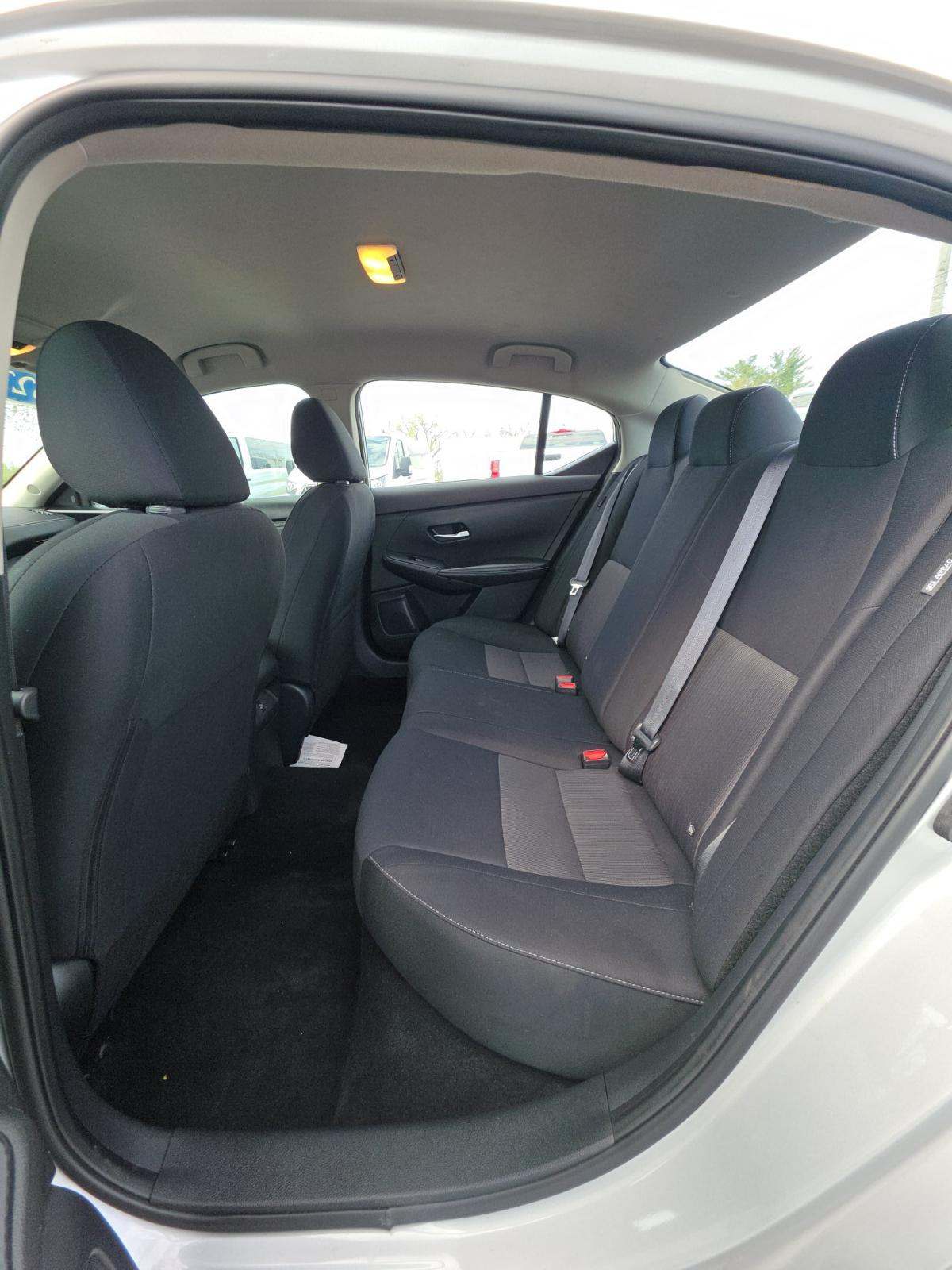 NISSAN SENTRA - 9