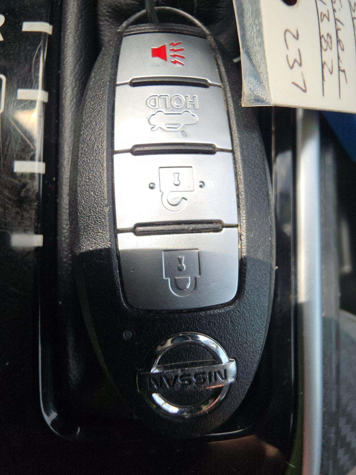 NISSAN SENTRA - 4