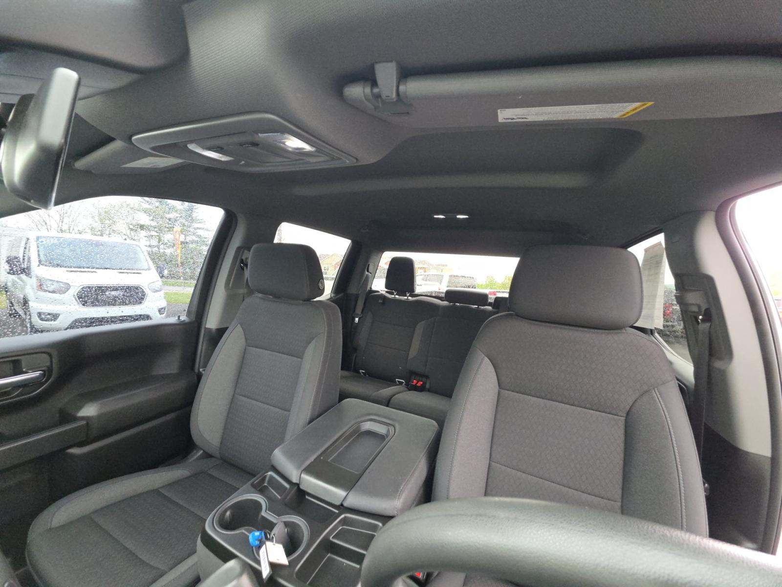2024 Chevrolet Silverado 1500 Custom AWD
