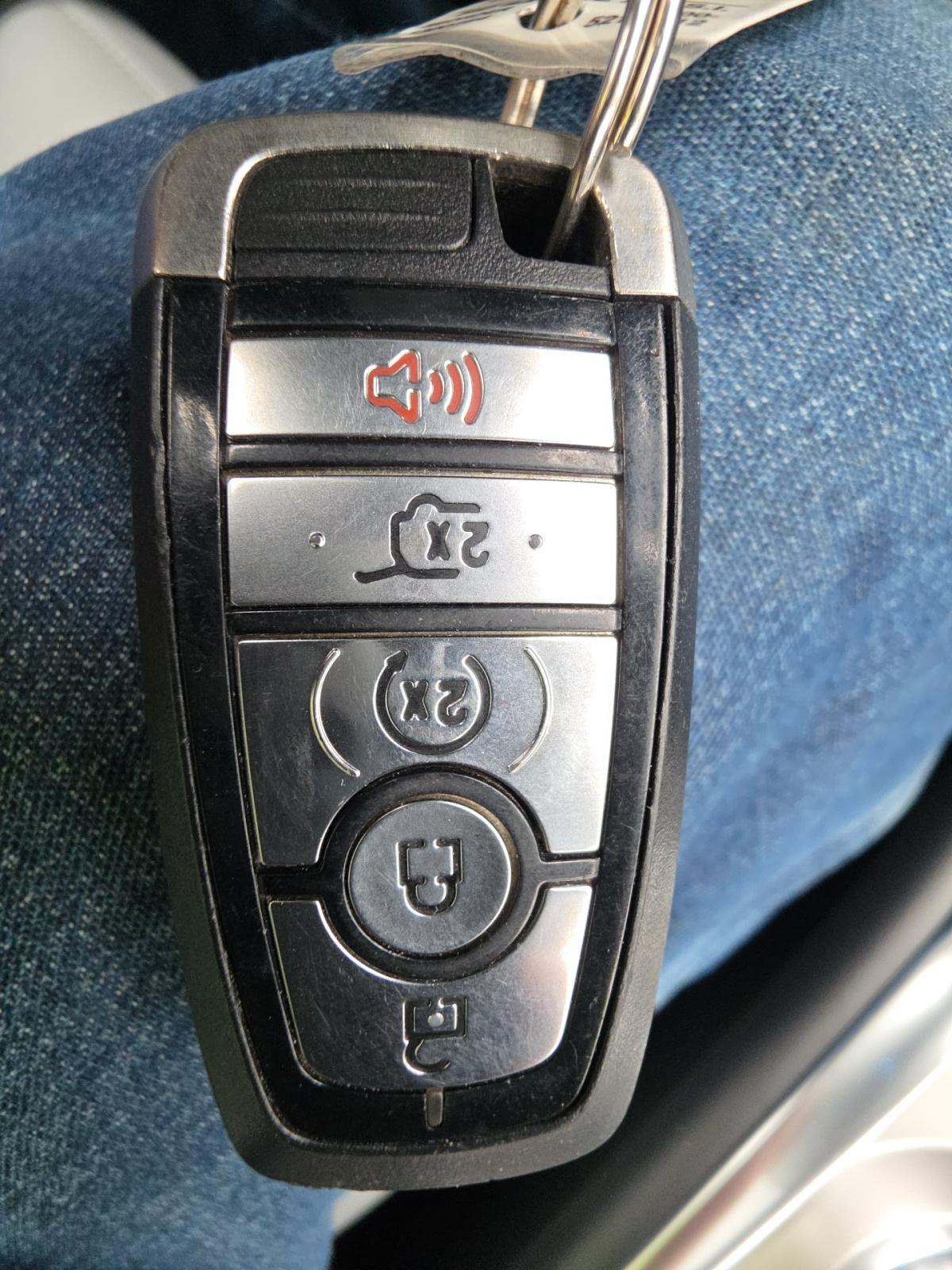 FORD EXPLORER - 4